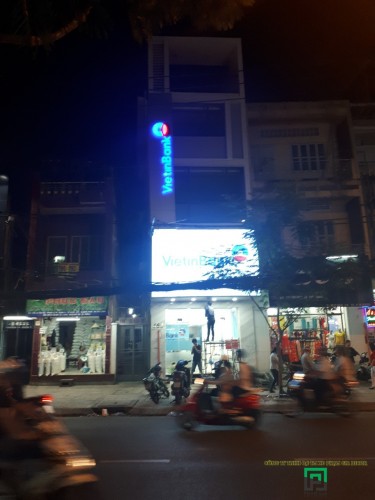 Thi Công Hộp Đèn 3M LED Siêu Sáng NH ViettinBank