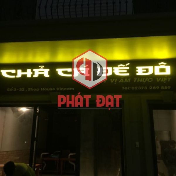 Làm chữ nhôm nổi có đèn LED full viền