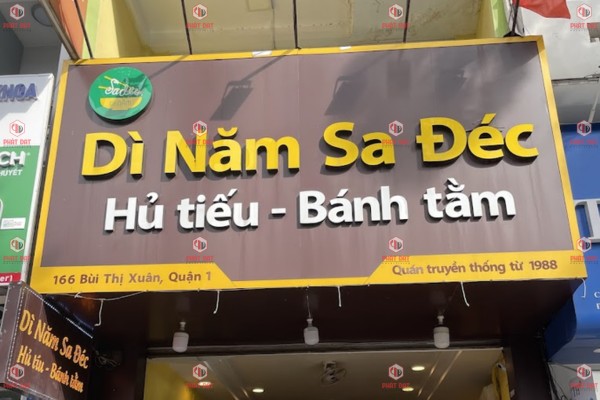 Không bảo trì, vệ sinh định kỳ gây hư hại biển hiệu quảng cáo
