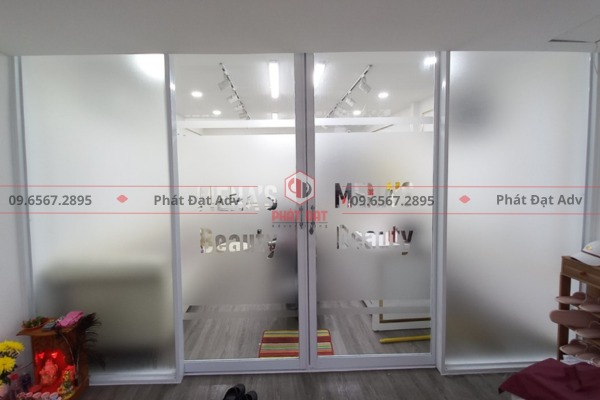 Cắt chữ decal giá sỉ theo yêu cầu, uy tín, nhanh chóng nhất hiện nay